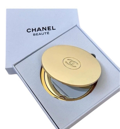 Chanel beauty gold metal - gold,